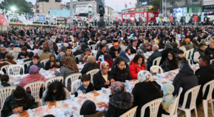 Alaşehir’de Vatandaşlar iftarında bir araya geldi
