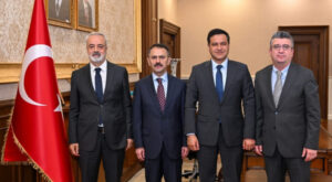 Vali Aktaş, liman şirketlerinin yöneticilerini kabul etti