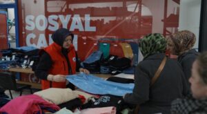 Düzce’de 1800 çocuğa bayramlık dağıtımına başlandı