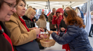 Yalova’ marteniçka geleneği sürdürülüyor Yalova’ marteniçka geleneği sürdürülüyor