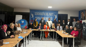 DSP Bursa’da ilçe başkanlıklarına kadın isimler atandı DSP Bursa’da ilçe başkanlıklarına kadın isimler atandı