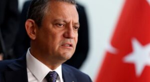 CHP Genel Başkanı Özel, Manisa’da partililerle bayramlaştı