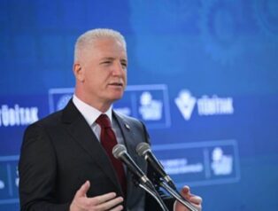 Vali Gül, Milletvekili Durgut’un halasının cenaze törenine katıldı