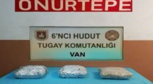 Van hudut hattında 4 kilo 60 gram uyuşturucu madde ele geçirildi Van hudut hattında 4 kilo 60 gram uyuşturucu madde ele geçirildi