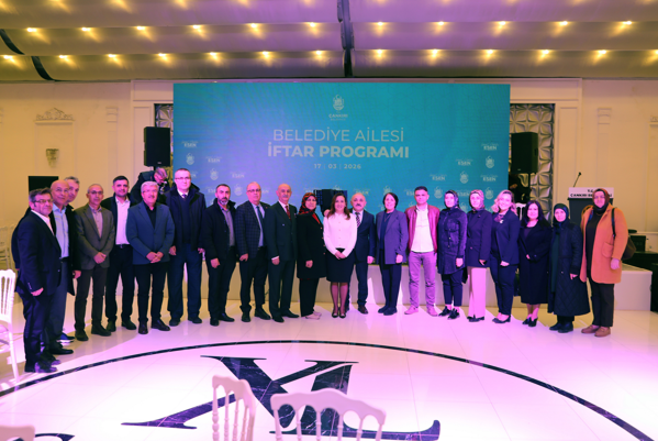 Başkan Esen, belediye personeliyle iftar programında buluştu Başkan Esen, belediye personeliyle iftar programında buluştu