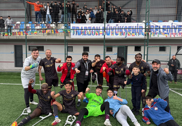 Trabzon Büyükşehir Belediyesi Ampute Futbol Takımı’ndan galibiyet Trabzon Büyükşehir Belediyesi Ampute Futbol Takımı’ndan galibiyet