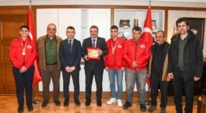 Genç, TEKNOFEST 2025’te Türkiye birincisi olan öğrencileri ağırladı