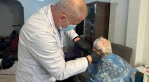 Bakırköy Belediyesi’nden bayram öncesi kuaförlük hizmeti