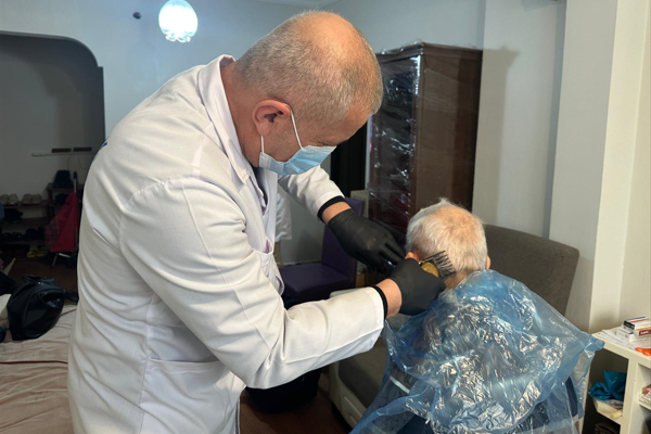 Bakırköy Belediyesi’nden bayram öncesi kuaförlük hizmeti