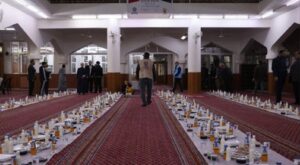 Isparta Belediyesi, Şam’da iftar programlarını sürdürüyor