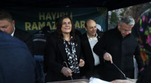 Başkan Çerçioğlu, iftar sofrasında vatandaşlarla bir araya geldi