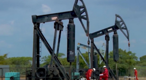 Venezuela, geniş petrol rezervlerinden yararlanmaya çalışıyor