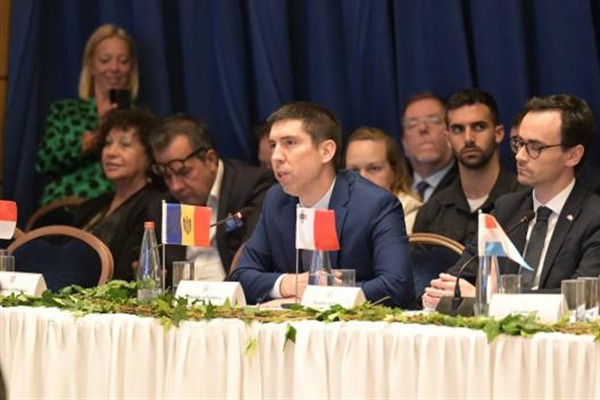 Moldova Dışişleri Bakanı Popşoi, Hollandalı mevkidaşı Berendsen ile görüştü Moldova Dışişleri Bakanı Popşoi, Hollandalı mevkidaşı Berendsen ile görüştü