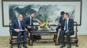 Çin’in Orta Doğu Özel Elçisi, Rusya’nın Beijing Büyükelçisi ile görüştü Çin’in Orta Doğu Özel Elçisi, Rusya’nın Beijing Büyükelçisi ile görüştü