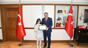 Dünya şampiyonu Lina Saka’dan Başkan Genç’e ziyaret