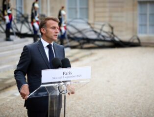 Macron: Fransızca, yüzyılların mirasını, diyalog vaadini ve evrensel bir ideali taşıyor