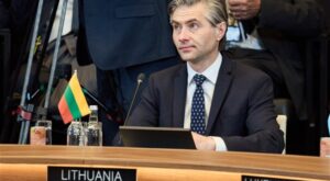 Budrys: Buça Rus savaş suçlarının ve Ukrayna’nın direncinin sembolü