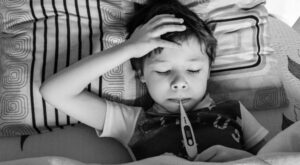 Çocuklarda yüksek ateşte ebeveynlerin dikkat etmesi gerekenler