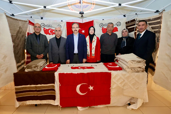 Siirt’te 8 Mart’a özel “Ürün Sergisi” açıldı Siirt’te 8 Mart’a özel “Ürün Sergisi” açıldı