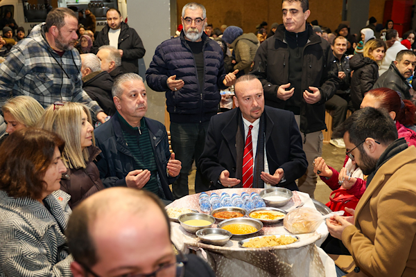 Uşak’ta toplu iftar programı düzenlendi