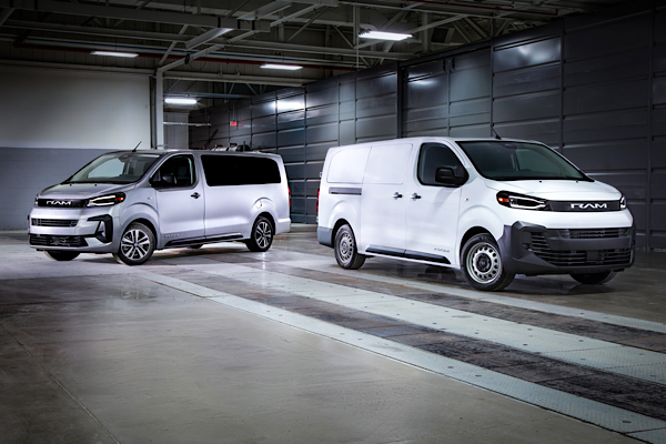 Tofaş, K0 modeliyle Kuzey Amerika’ya ihracata başlıyor Tofaş, K0 modeliyle Kuzey Amerika’ya ihracata başlıyor