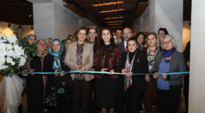 “19. Asırda Osmanlı Coğrafyasında Kadın” sergisi ziyarete açıldı