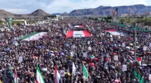 Yemen’de İran ve Lübnan’a destek gösterisi