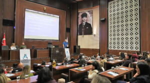 Keçiören Belediyesi personeline sağlıklı yaşam semineri