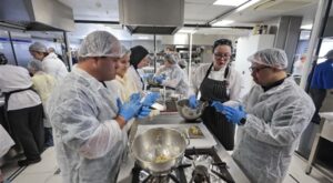 Konak’ta “Engelsiz Mutfak” atölyesi