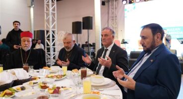 Aslan, Feshane’de İstanbul’daki inanç temsilcileriyle iftarda buluştu
