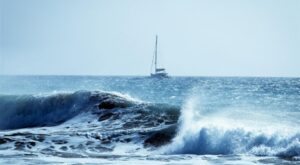 Akdeniz’de kuvvetli fırtına bekleniyor