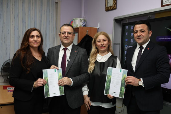 Başkan Gökçe, okul ziyareti gerçekleştirdi Başkan Gökçe, okul ziyareti gerçekleştirdi