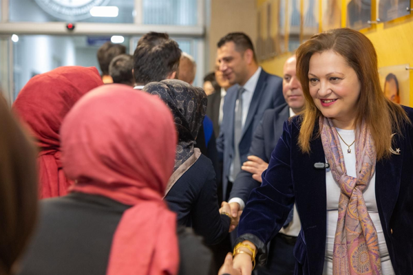 Başkan Köksal, belediye personeliyle bayramlaştı Başkan Köksal, belediye personeliyle bayramlaştı