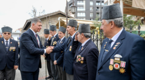 Başkan Tugay’dan şehit aileleri ve gazilere bayram ziyareti