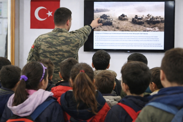 Çanakkale’de öğrencilere askerlik deneyimi Çanakkale’de öğrencilere askerlik deneyimi