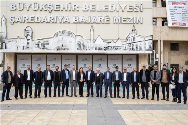 Eş Başkan Bucak, Sur muhtarlarıyla buluştu