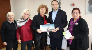 İzmit Belediyesi’nin sivil toplum kuruluşlarına ziyaretleri sürüyor