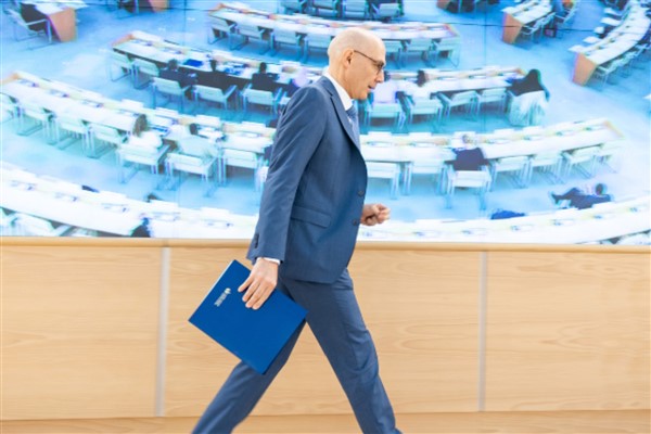 Türk: Irkçılığa karşı durmak, insan hakları ve adaletin yanında durmaktır