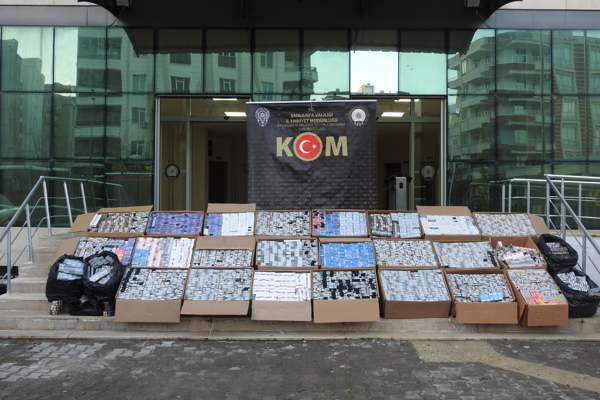 Şanlıurfa’da 30 bin paket kaçak sigara ele geçirildi Şanlıurfa’da 30 bin paket kaçak sigara ele geçirildi