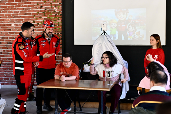 Muratpaşa’da özel gereksinimli bireylere afet farkındalık eğitimi verildi Muratpaşa’da özel gereksinimli bireylere afet farkındalık eğitimi verildi