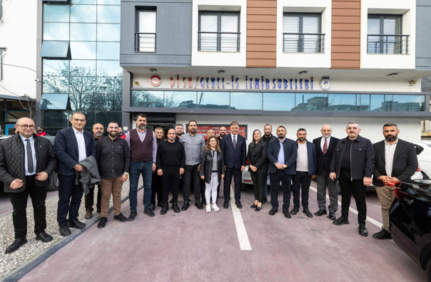 Başkan Tugay’dan DİSK Ege Bölge Temsilcisi Gümüştekin’e ziyaret