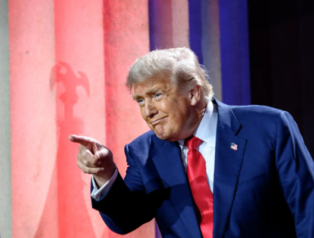 Trump: İran donanmasına ait 9 gemiyi imha ettik Trump: İran donanmasına ait 9 gemiyi imha ettik