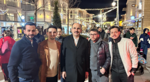 Başkan Altay, teravih sonrası esnafla ve batandaşla buluştu