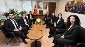 İYİ Parti heyeti siyasi partilerle görüştü