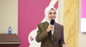 Göktaş: Aşık Veysel’i vefatının 53’üncü yıl dönümünde rahmet ve minnetle anıyorum