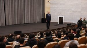 Başkan Altay, personelle bir araya geldi