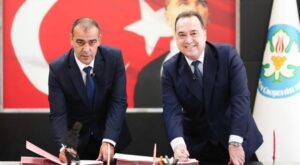 Manisa’da toplu iş sözleşmesi imzalandı