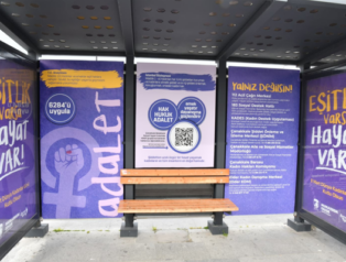 Çanakkale Belediyesi’nden “8 Mart Farkındalık Durağı”