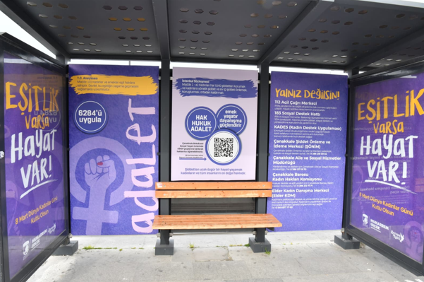 Çanakkale Belediyesi’nden “8 Mart Farkındalık Durağı”