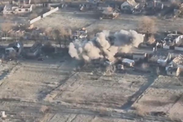 Ukrayna ve Rusya hattında karşılıklı operasyonlar sürüyor Ukrayna ve Rusya hattında karşılıklı operasyonlar sürüyor